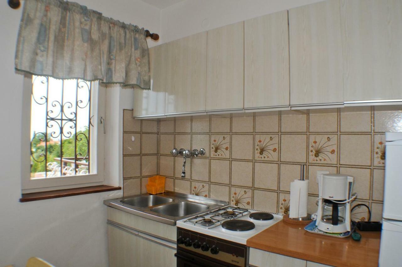 Haus Liliana Hotel Tar-Vabriga Екстериор снимка